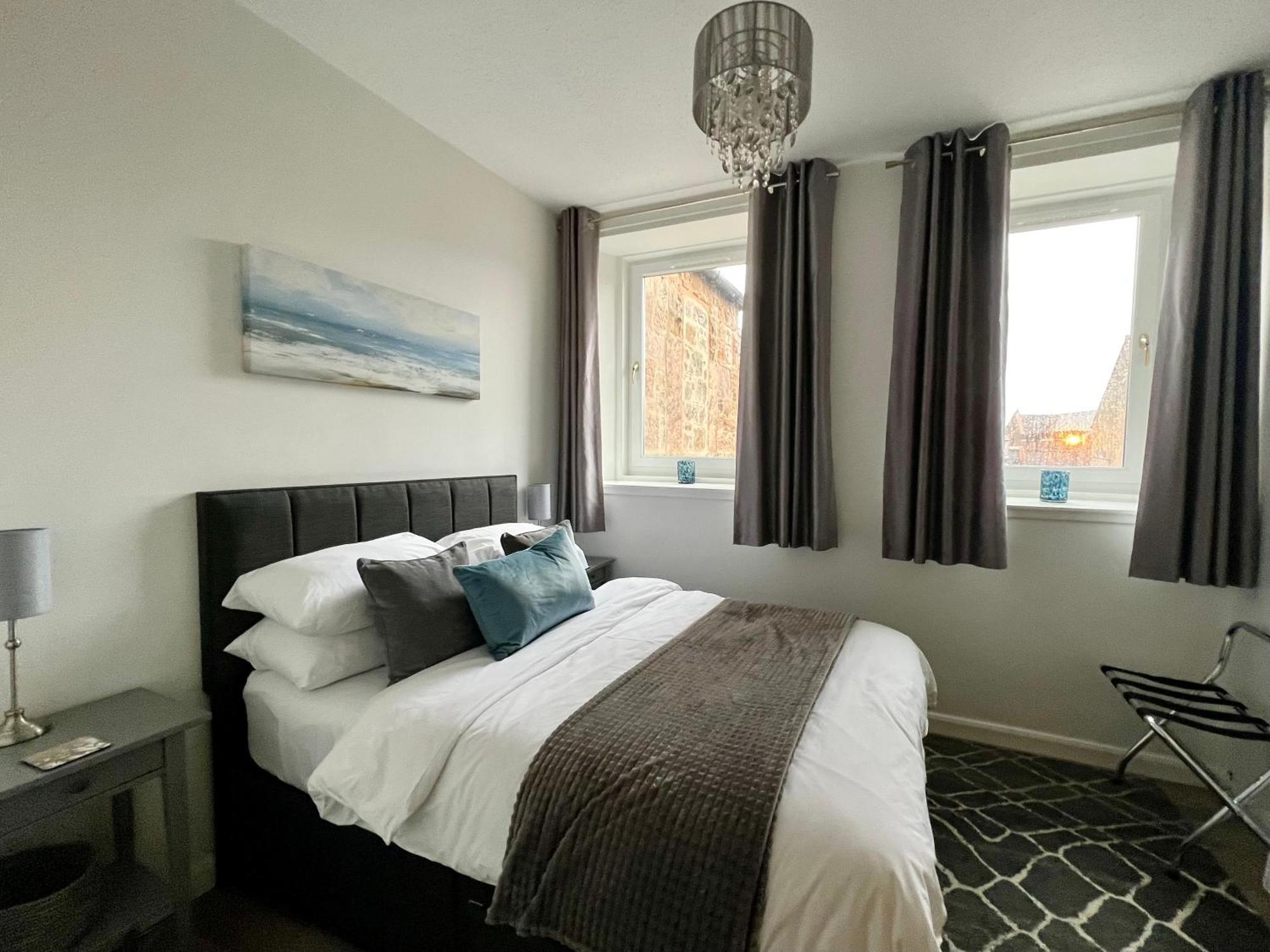 Central Apartment Linlithgow Exterior photo